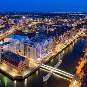 Baltic Riviera - Luxurious With Patio And River View Gdańsk